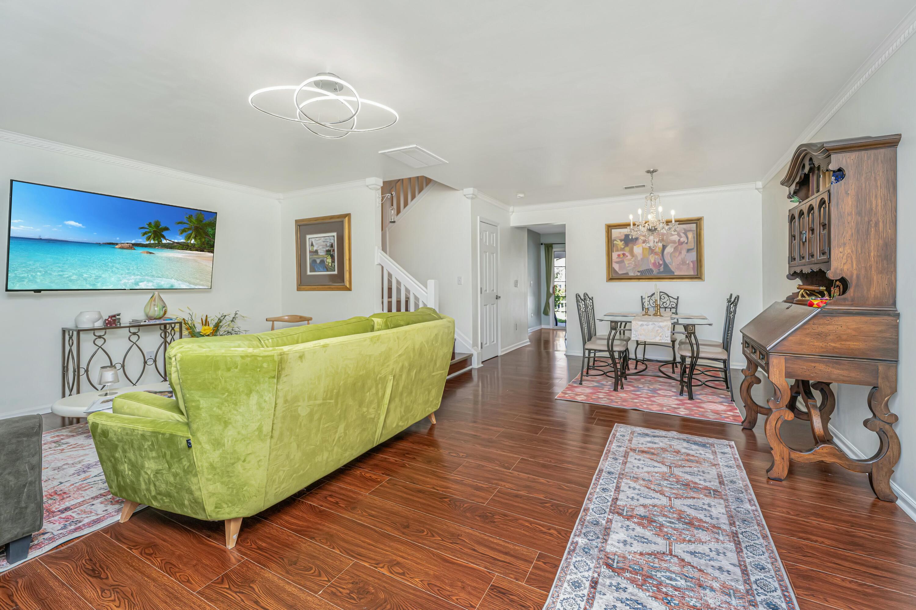 7977 Shadow Oak Drive