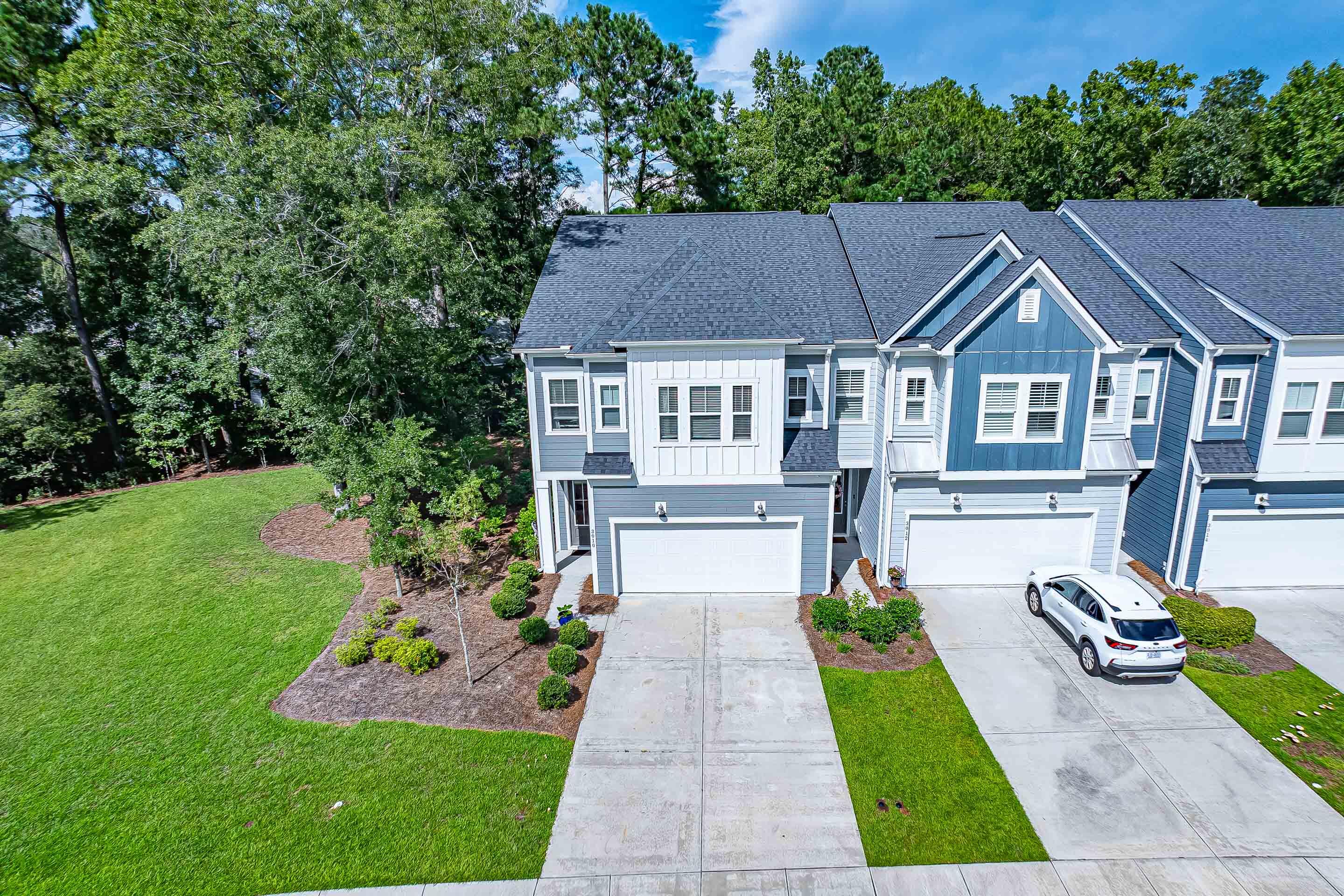 3010 Emma Lane