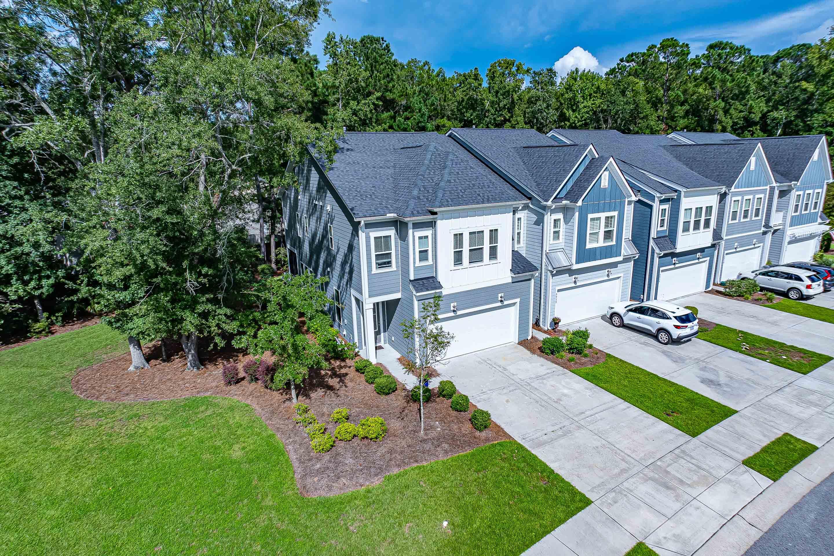 3010 Emma Lane