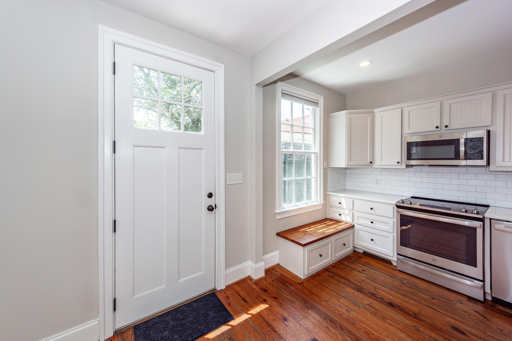 9 Bogard St 6(F)