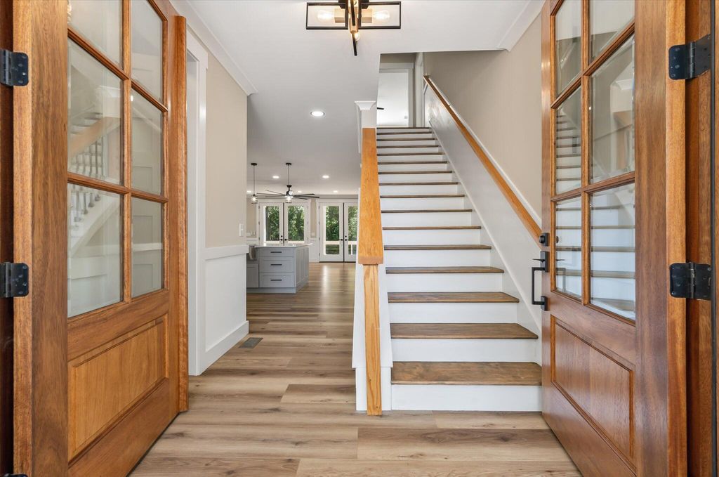 Photo of 1216 Old Towne Road, Charleston, SC 29407 (MLS # 26006909)