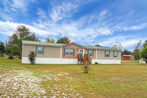 A home in Wedgefield