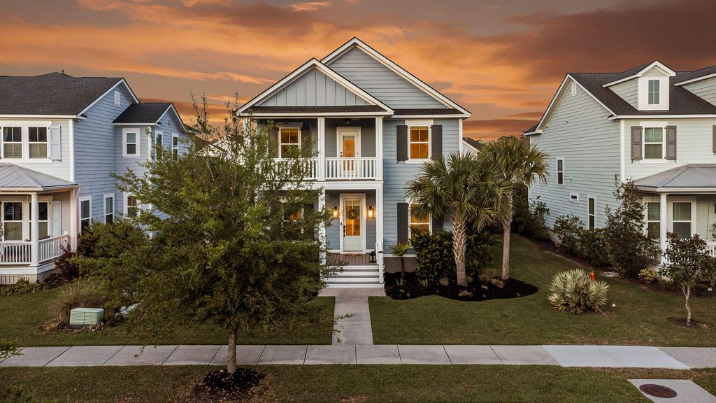 Photo of 1694 Banning Street, Mount Pleasant, SC 29466 (MLS # 26009837)