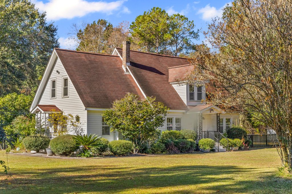 Photo of 5615 Highway 165, Ravenel, SC 29470 (MLS # 25030986)