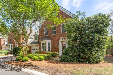 Photo of 820 Natchez Circle, Mount Pleasant, SC 29464 (MLS # 26010277)