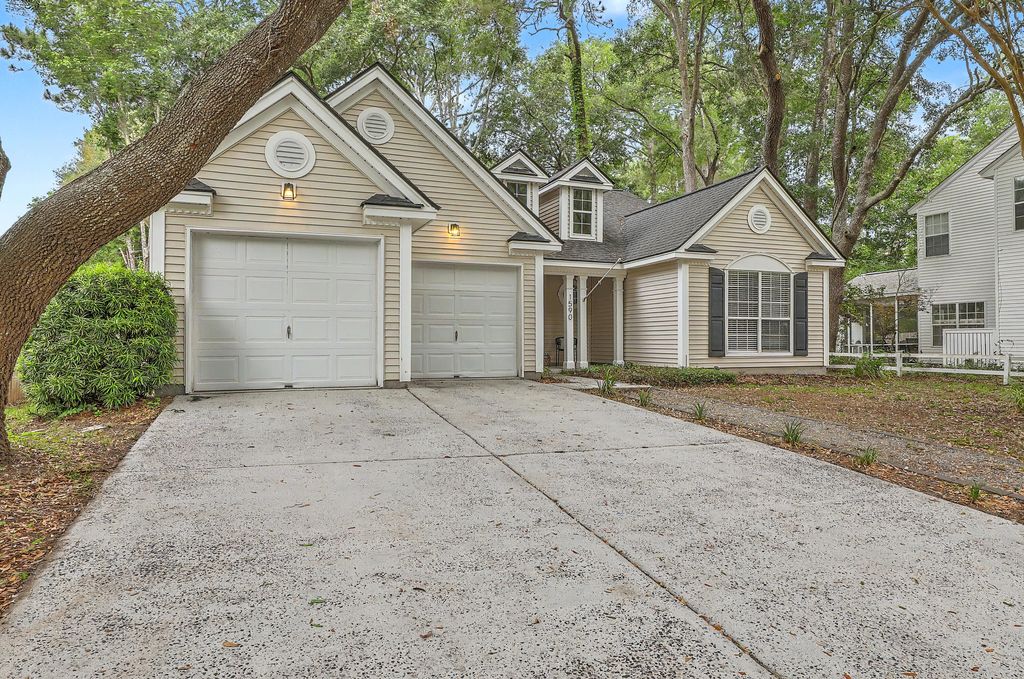 Photo of 1590 Harborsun Drive, Charleston, SC 29412 (MLS # 26013777)