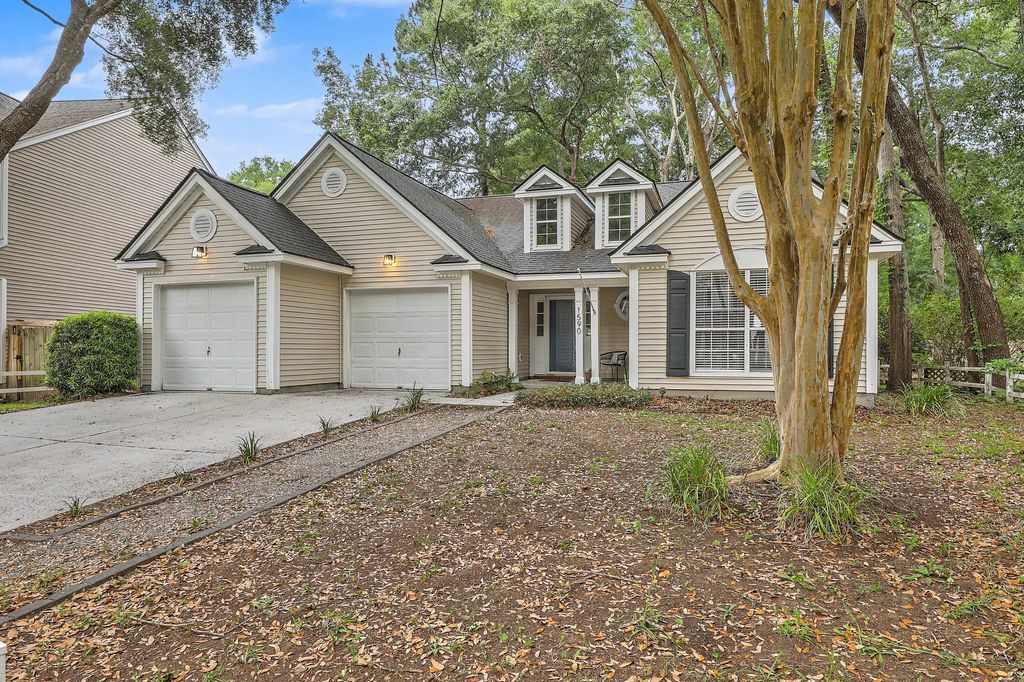 Photo of 1590 Harborsun Drive, Charleston, SC 29412 (MLS # 26013777)