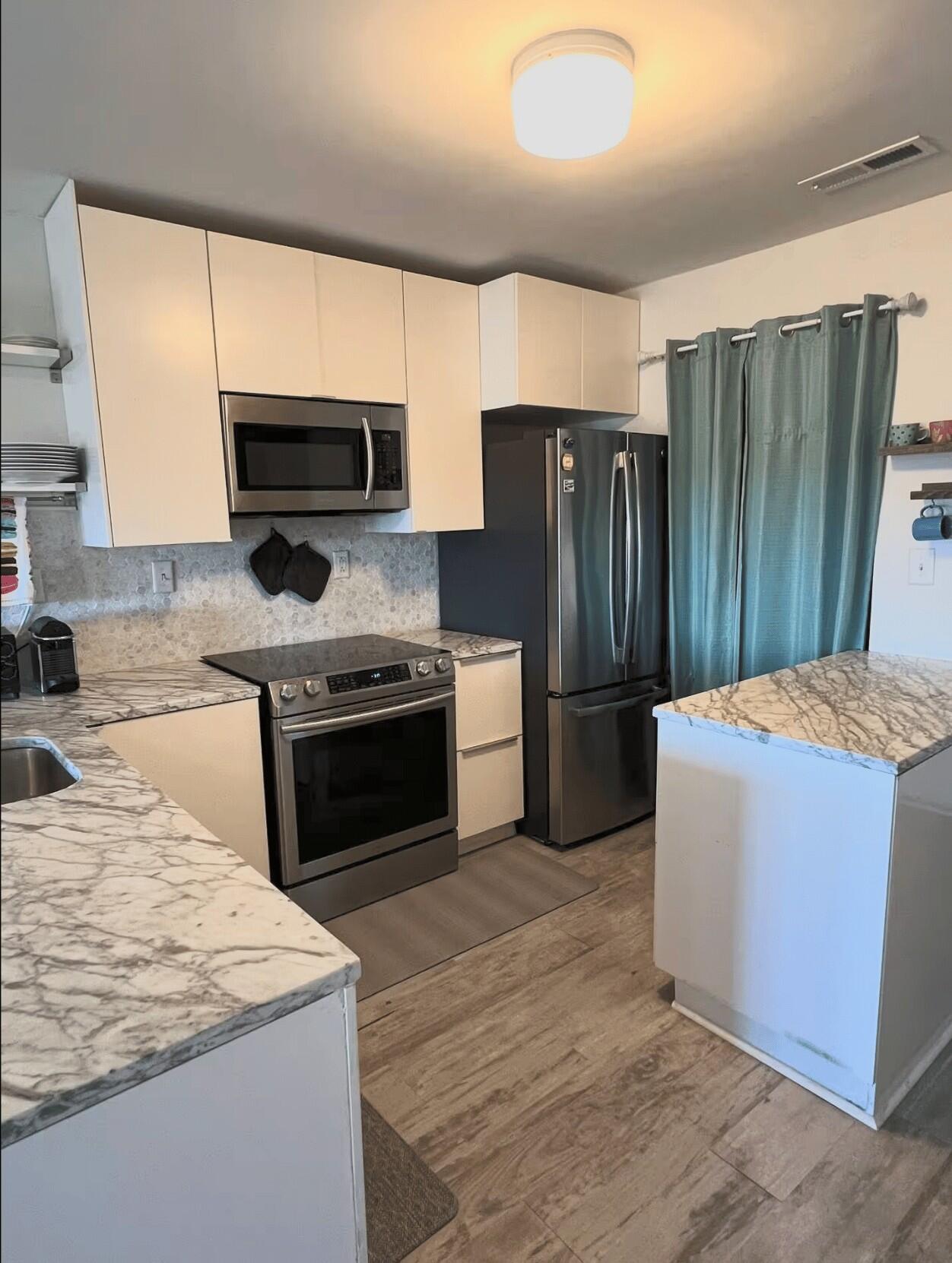 140 W Mariners Cay Drive