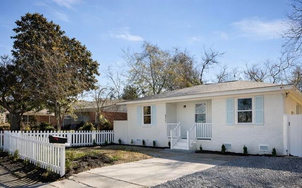 Photo of 855 Burger Street, Charleston, SC 29407 (MLS # 26002297)