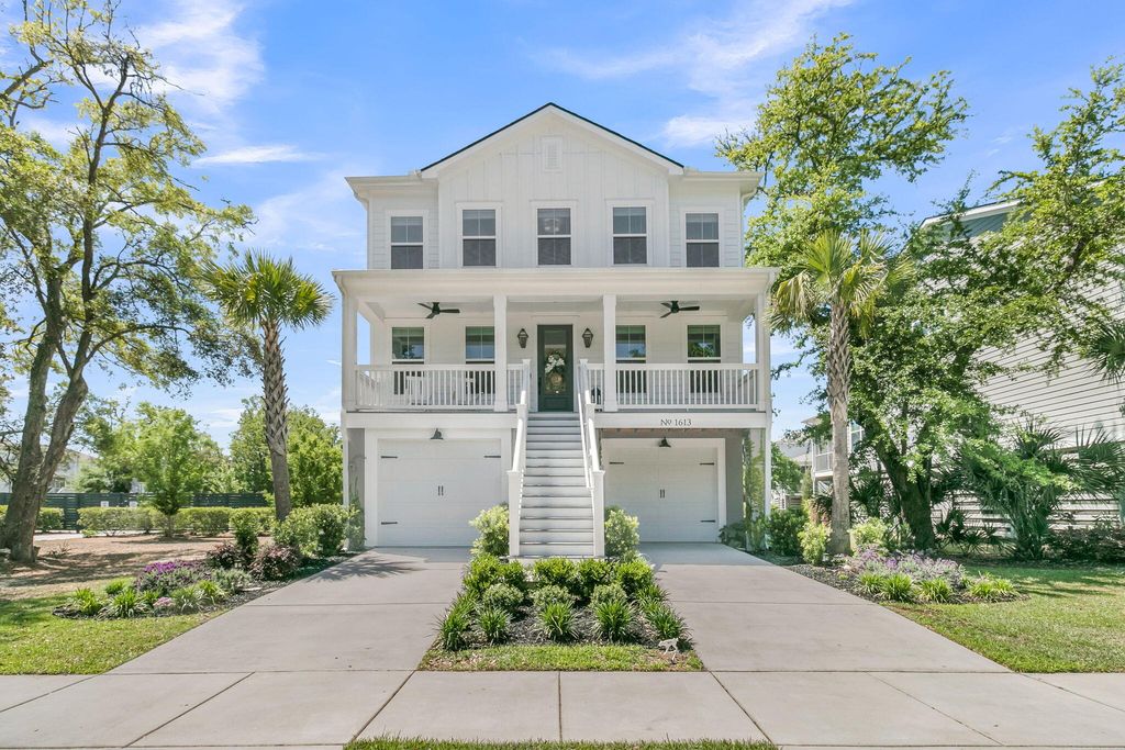 Photo of 1613 Cultivation Ln, Mount Pleasant, SC 29466 (MLS # 26010806)