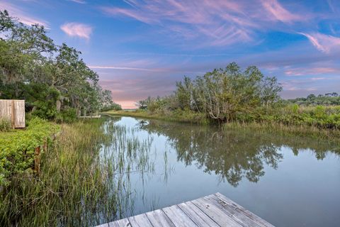 Photo of 1673 Mcclain Street, Charleston, SC 29407 (MLS # 25014988)