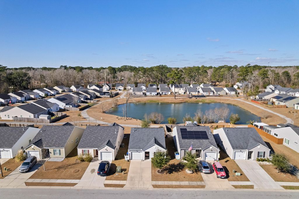 Photo of 157 Brittondale Road, Summerville, SC 29485 (MLS # 26001489)