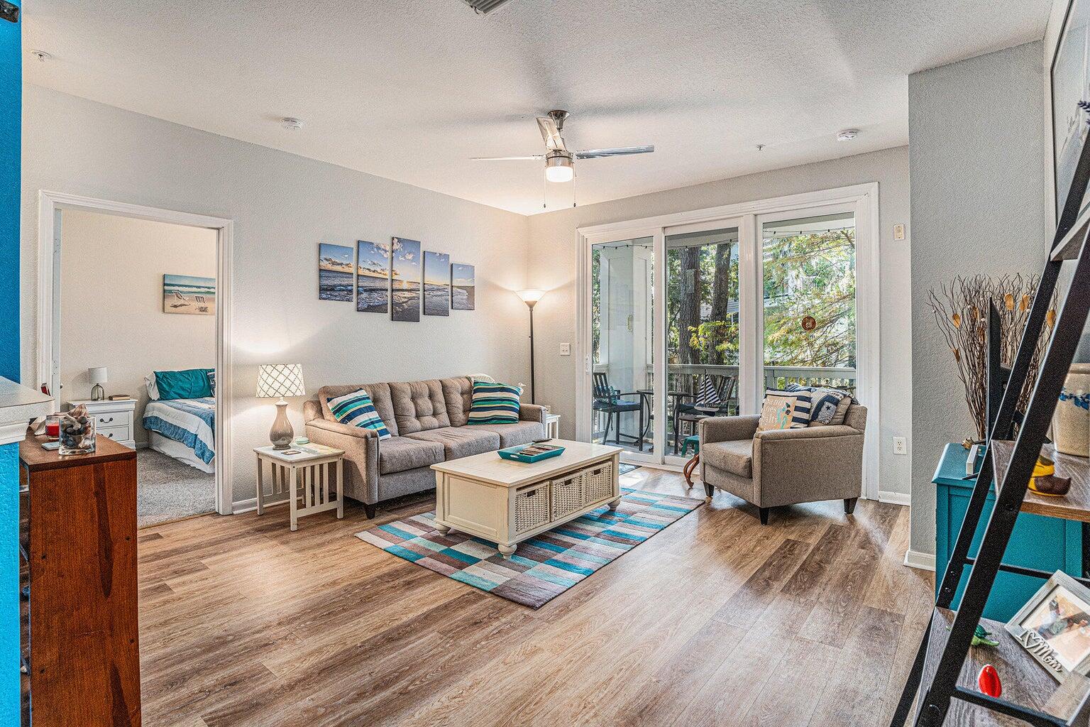 60 Fenwick Hall Allee 723