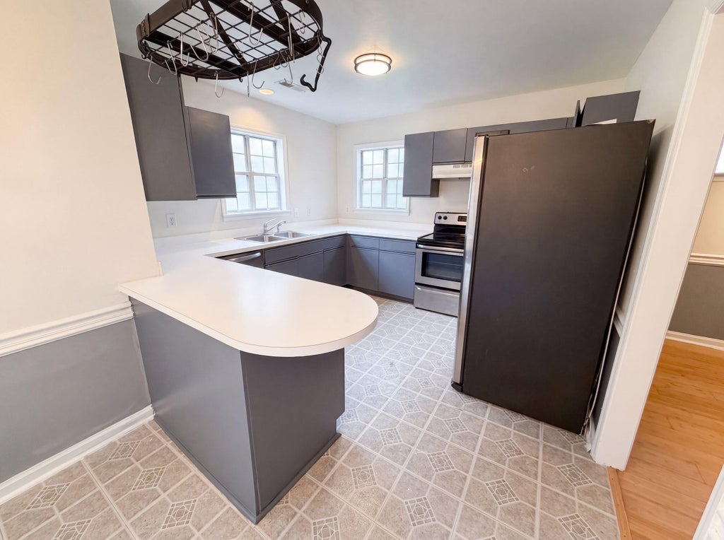 Photo of 68 Arbor Trace, Charleston, SC 29414 (MLS # 26020832)