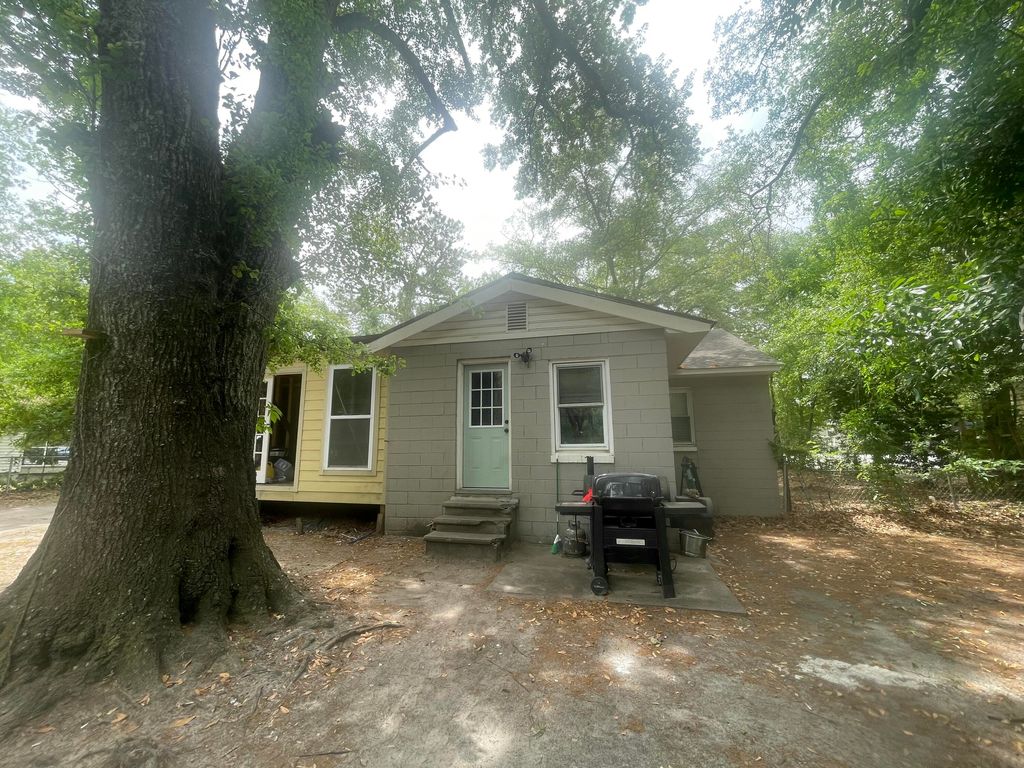 Photo of 2334 Midland Park Rd, North Charleston, SC 29406 (MLS # 26007007)