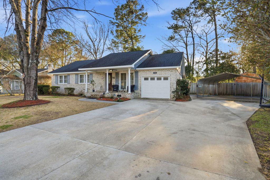 Photo of 2224 Tomedjan Circle, Charleston, SC 29414 (MLS # 26004181)
