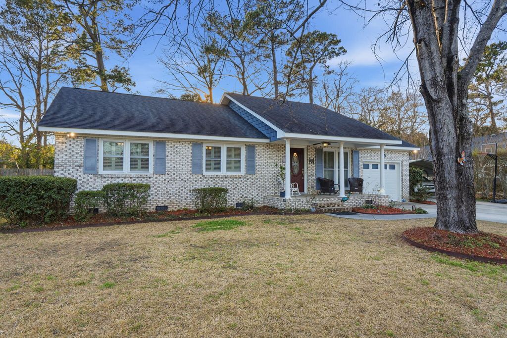 Photo of 2224 Tomedjan Circle, Charleston, SC 29414 (MLS # 26004181)