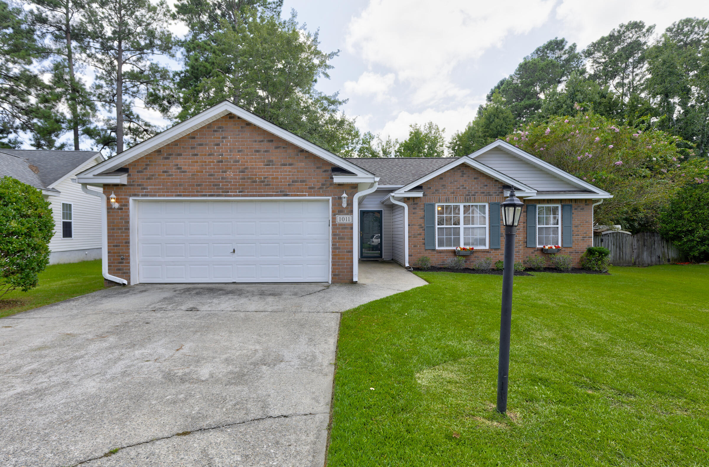 1011 Cobblestone Boulevard