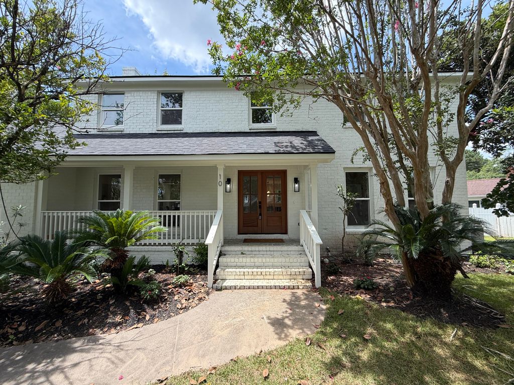 Photo of 10 Lavington Road, Charleston, SC 29407 (MLS # 26020049)