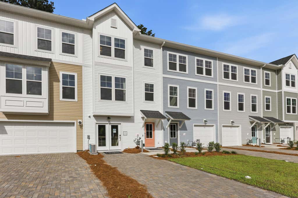 Photo of 148 Fernbank Road, Johns Island, SC 29455 (MLS # 26020777)