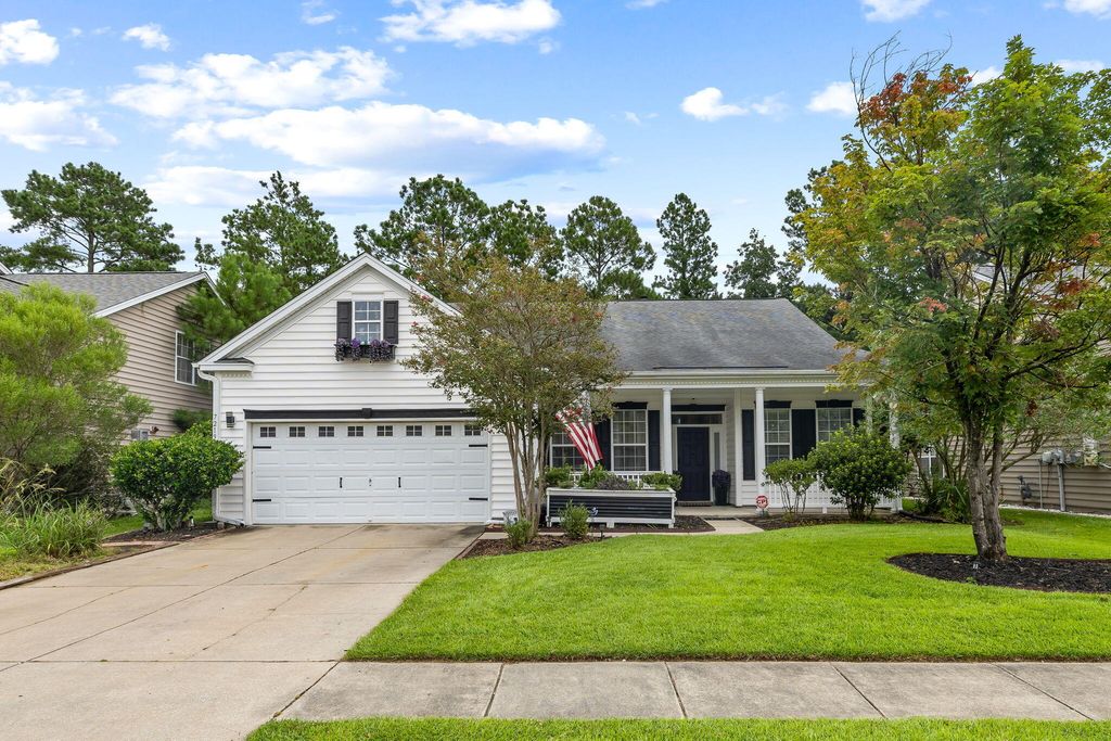 Photo of 7219 Harrier Drive, Hanahan, SC 29410 (MLS # 26020319)