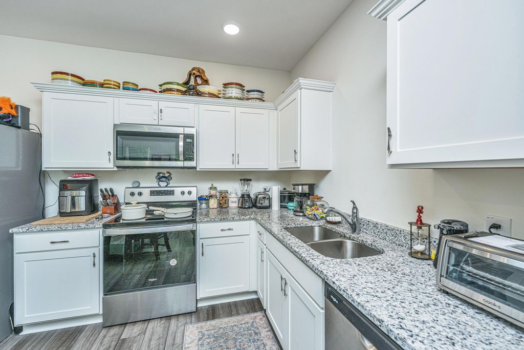 Photo of 201 Trumpet Vine Drive, Summerville, SC 29486 (MLS # 26014559)