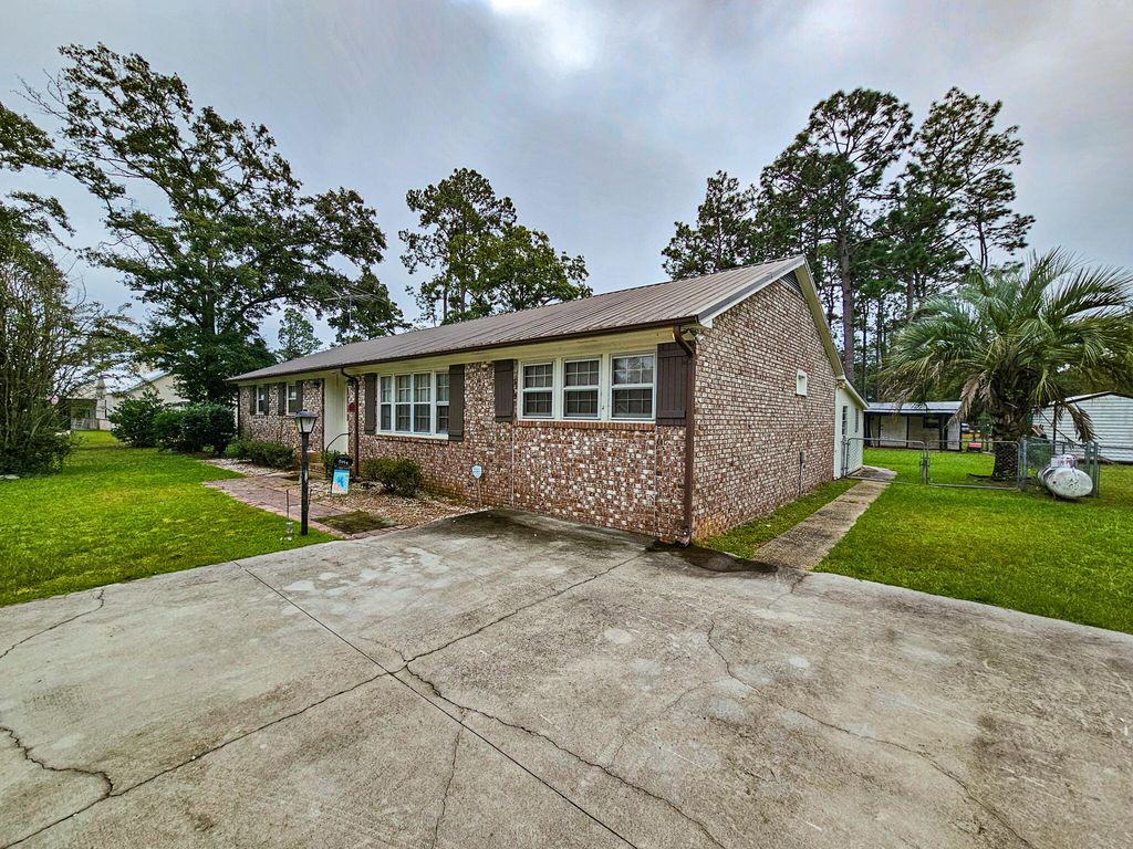 Photo of 213 Otis Road, Walterboro, SC 29488 (MLS # 26002273)