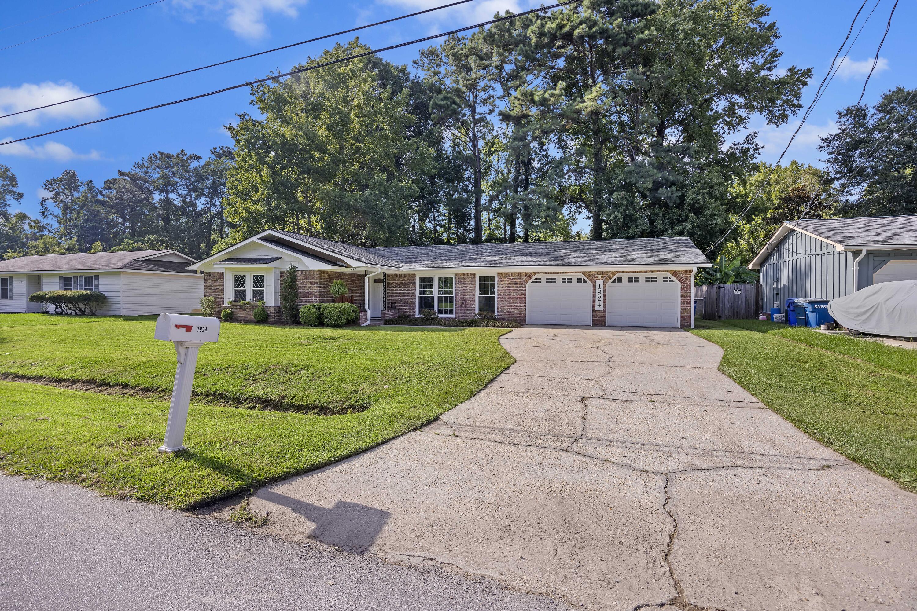 1924 Planters Drive