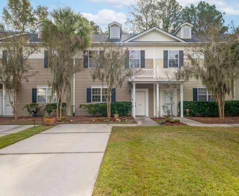 A home in North Charleston