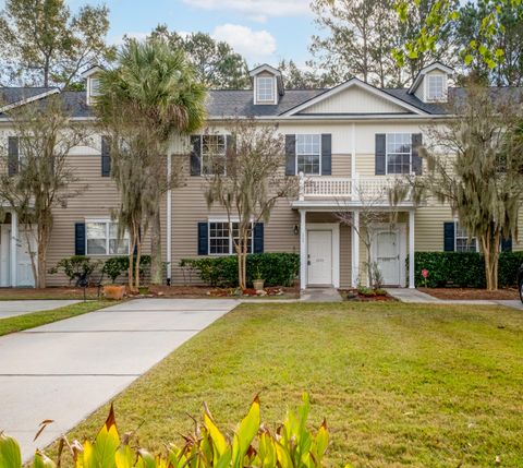 A home in North Charleston