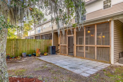 A home in North Charleston