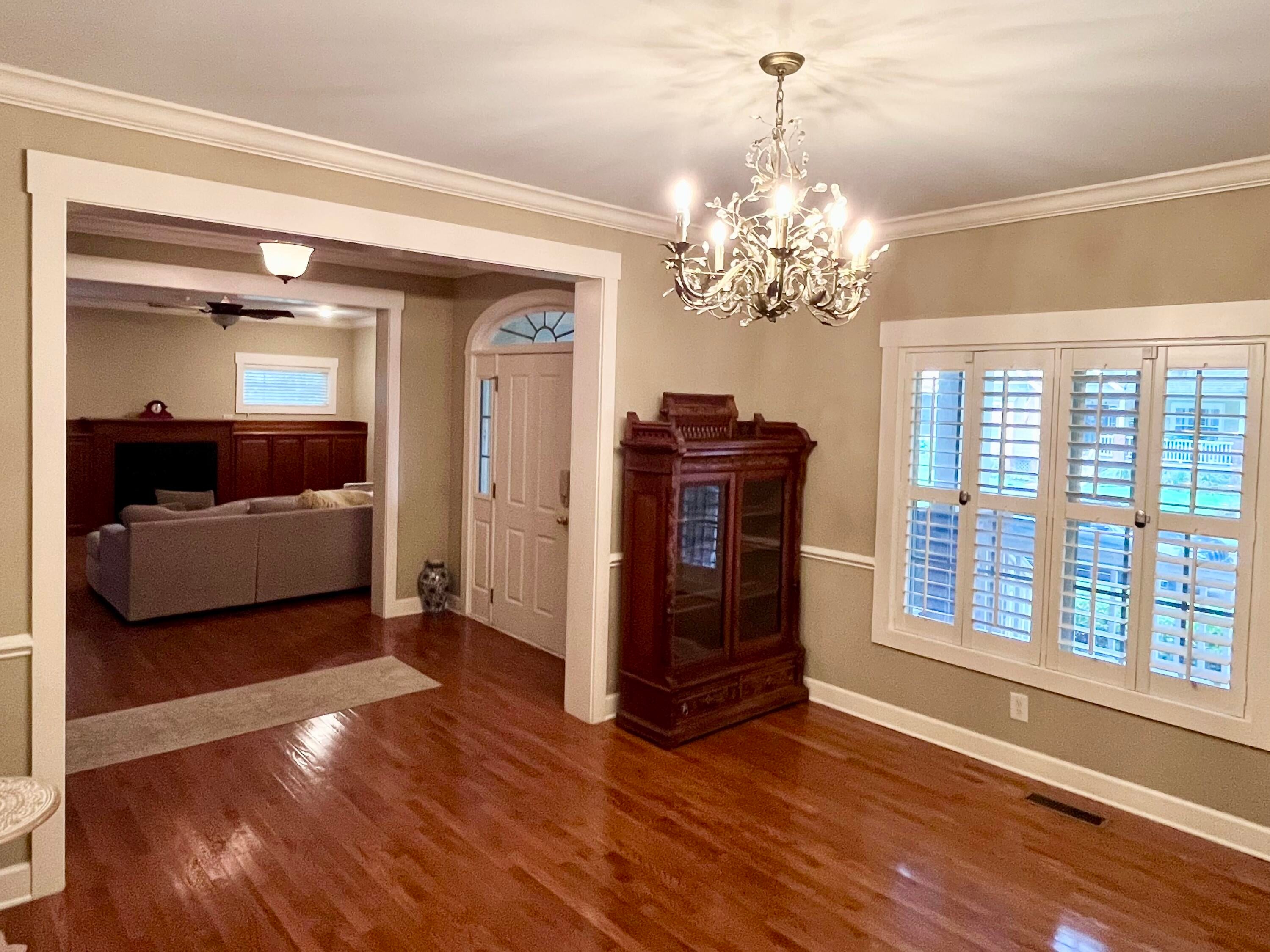 236 N Ainsdale Drive