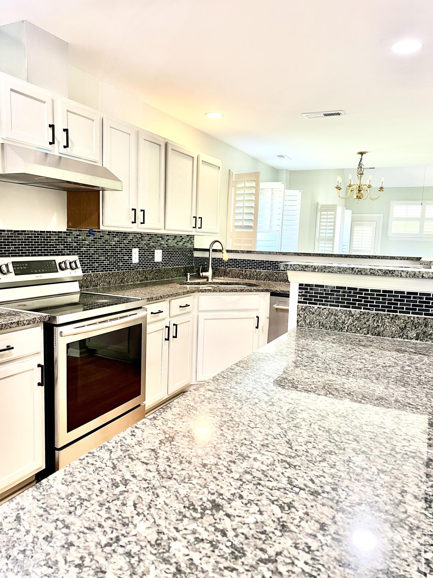 8709 Grassy Oak Trail