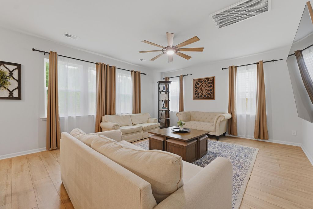 Photo of 512 Yellow Leaf Lane, Summerville, SC 29486 (MLS # 26013962)