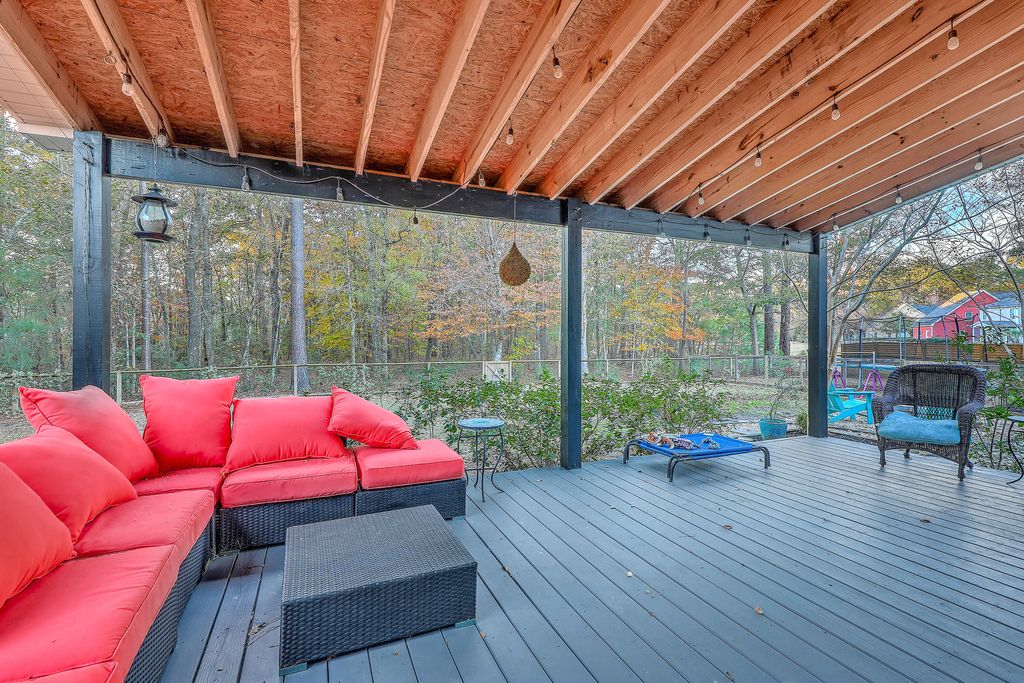 Photo of 1109 Rearick Road, Johns Island, SC 29455 (MLS # 26021416)