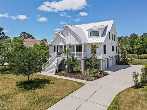 Photo of 2736 Canebreak Lane, Mount Pleasant, SC 29466 (MLS # 26013233)