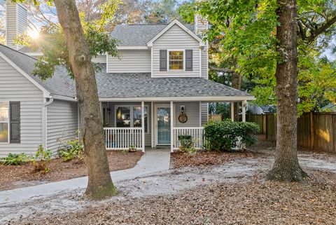 Photo of 1351 Cassidy Court #B, Mount Pleasant, SC 29464 (MLS # 26000696)