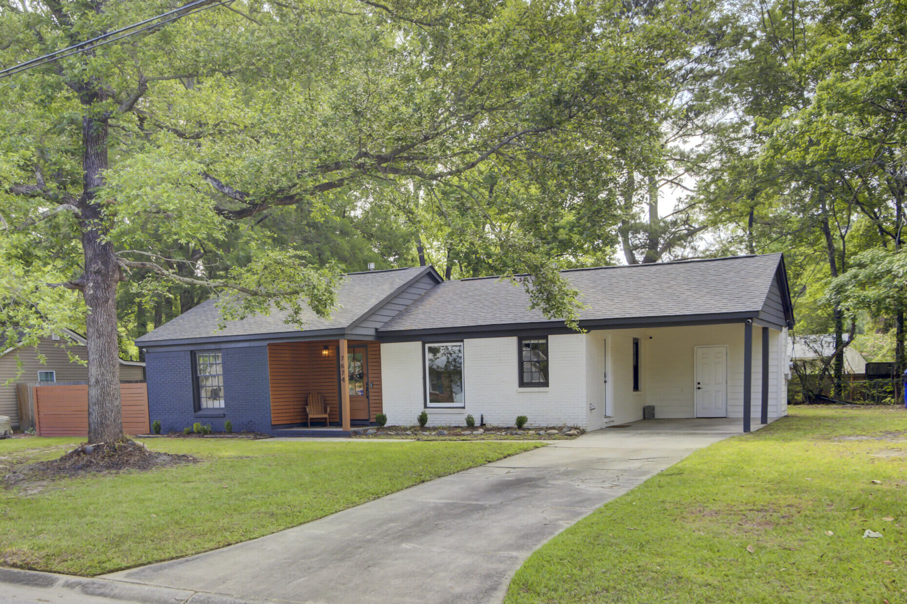 7674 Chippendale Road