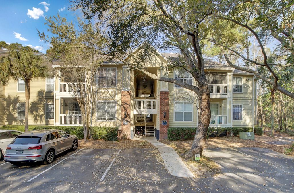 Photo of 1600 Long Grove Drive #1727, Mount Pleasant, SC 29464 (MLS # 26003322)
