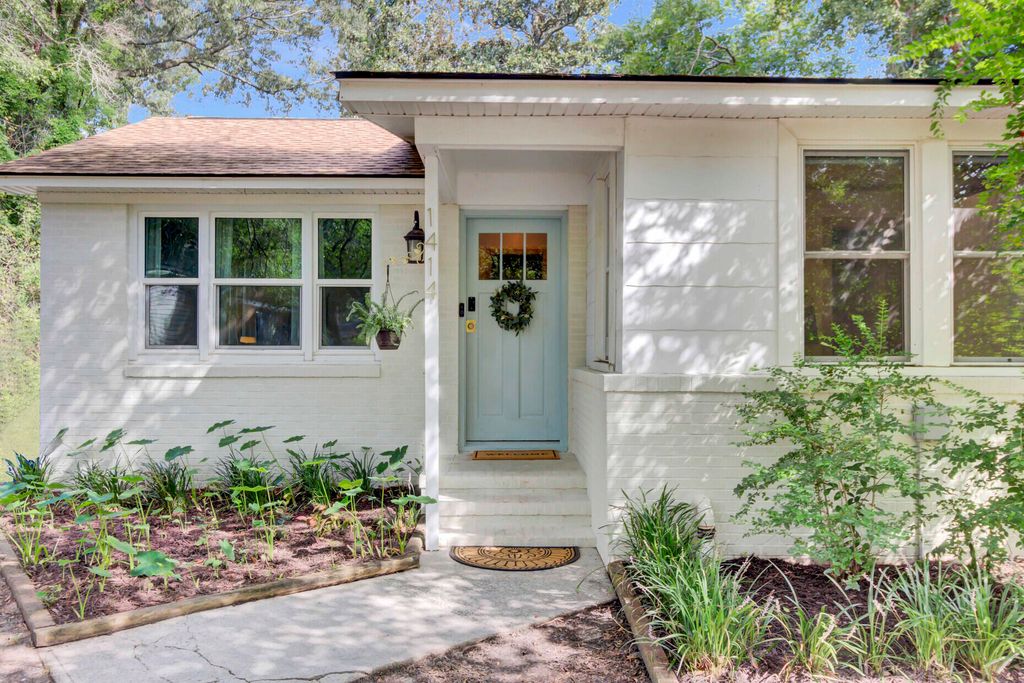 Photo of 1414 Orange Grove Road, Charleston, SC 29407 (MLS # 26012823)
