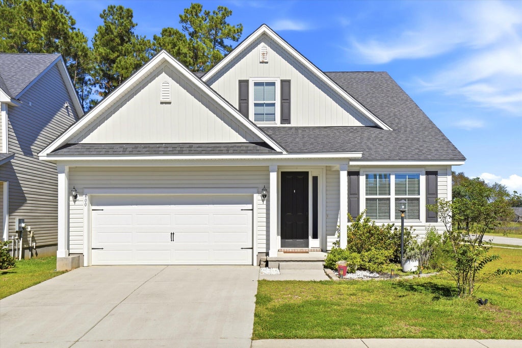 Photo of 400 Eagleview Drive, Moncks Corner, SC 29461 (MLS # 26028919)