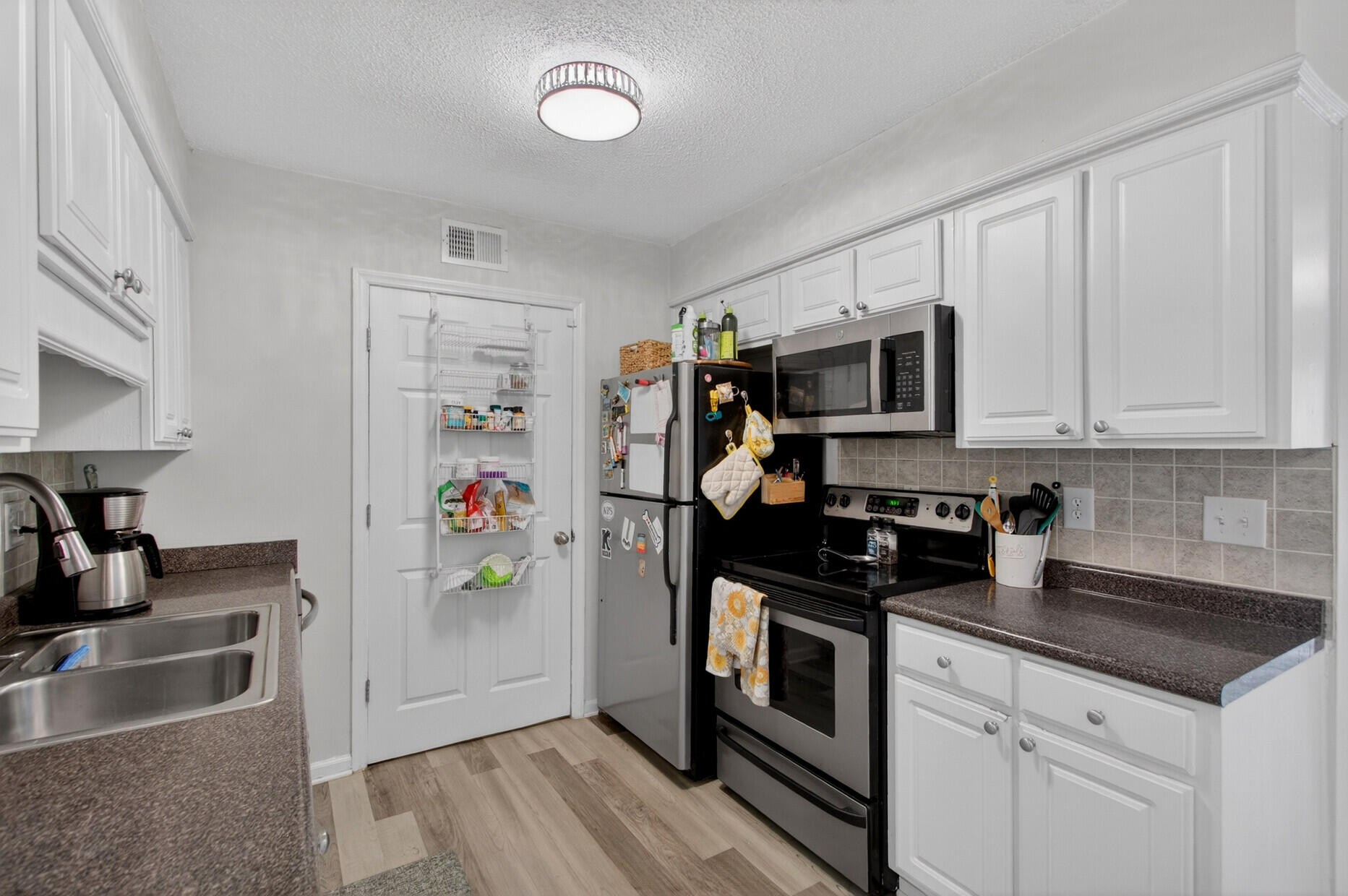1402 Camp Road Apt 9g