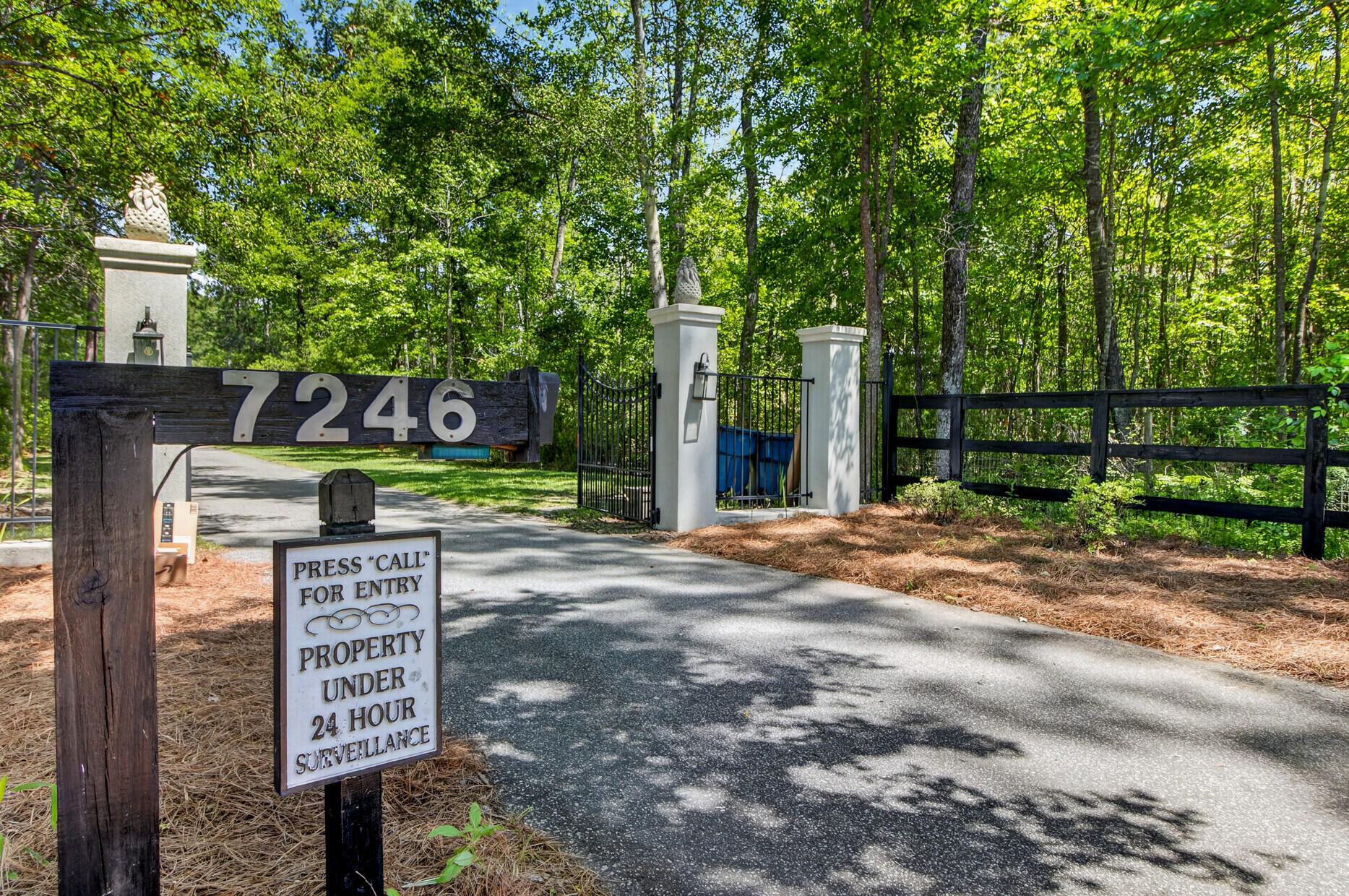 7246 Highway 165