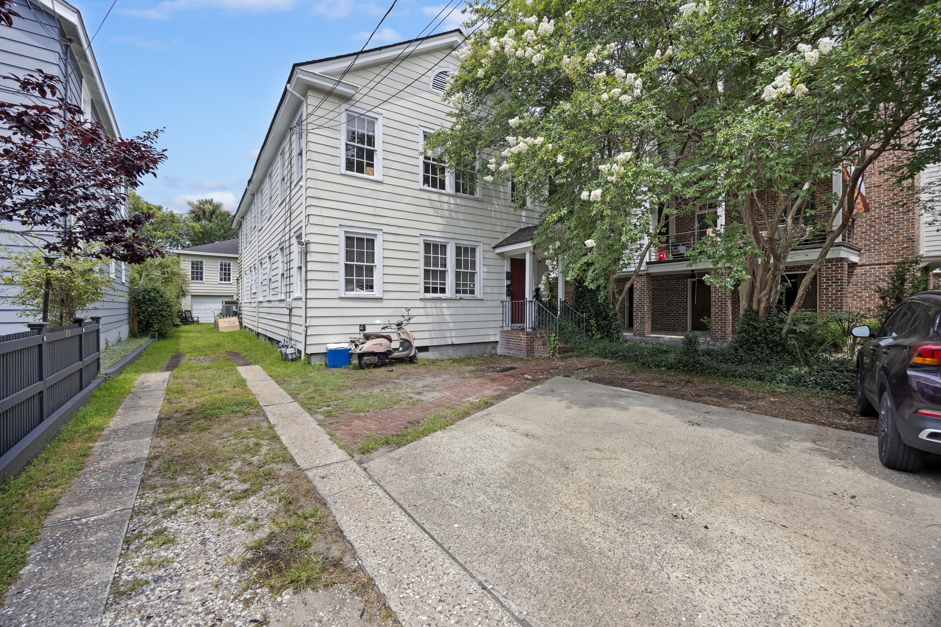 11 Smith Street