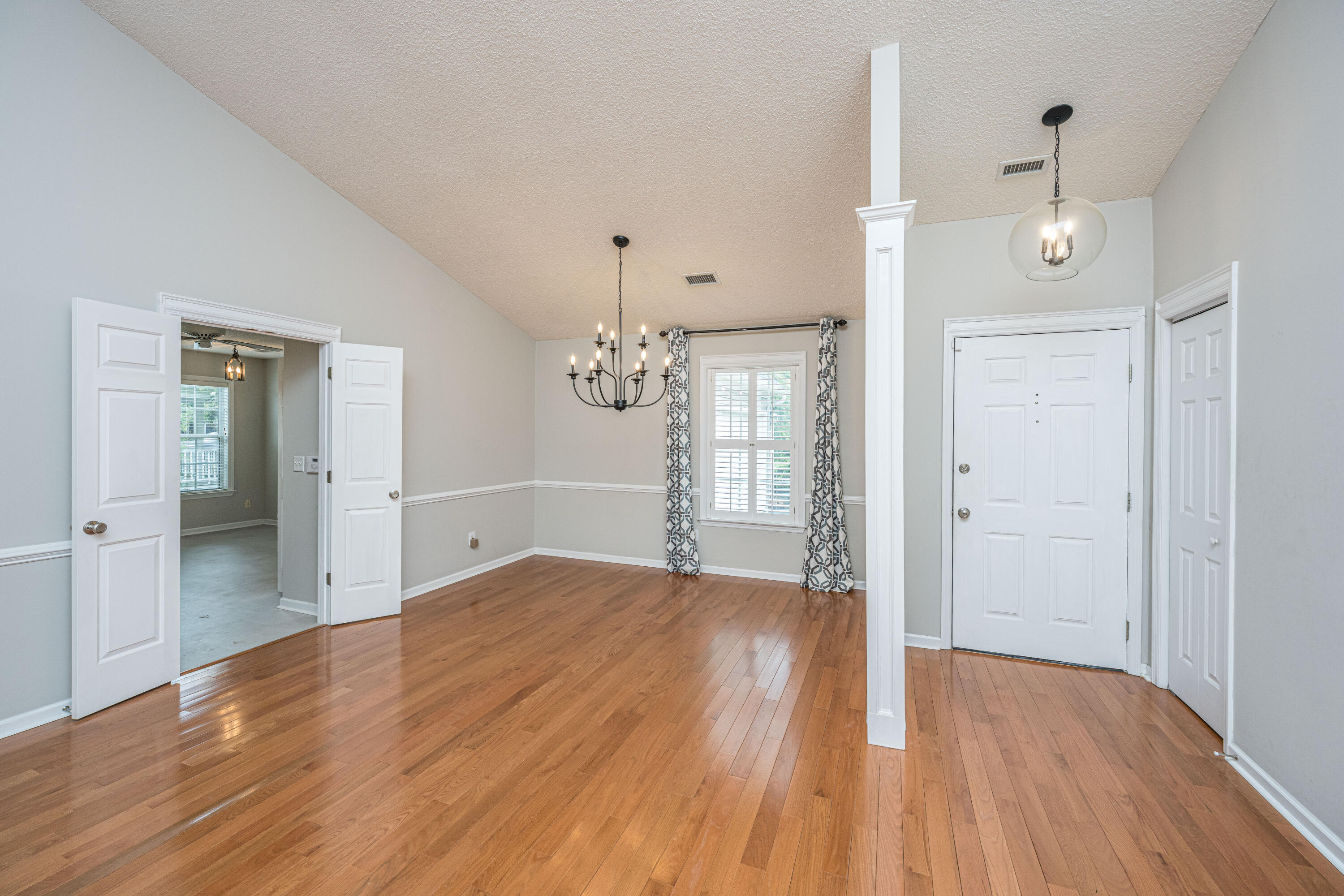 1083 Wayfarer Lane