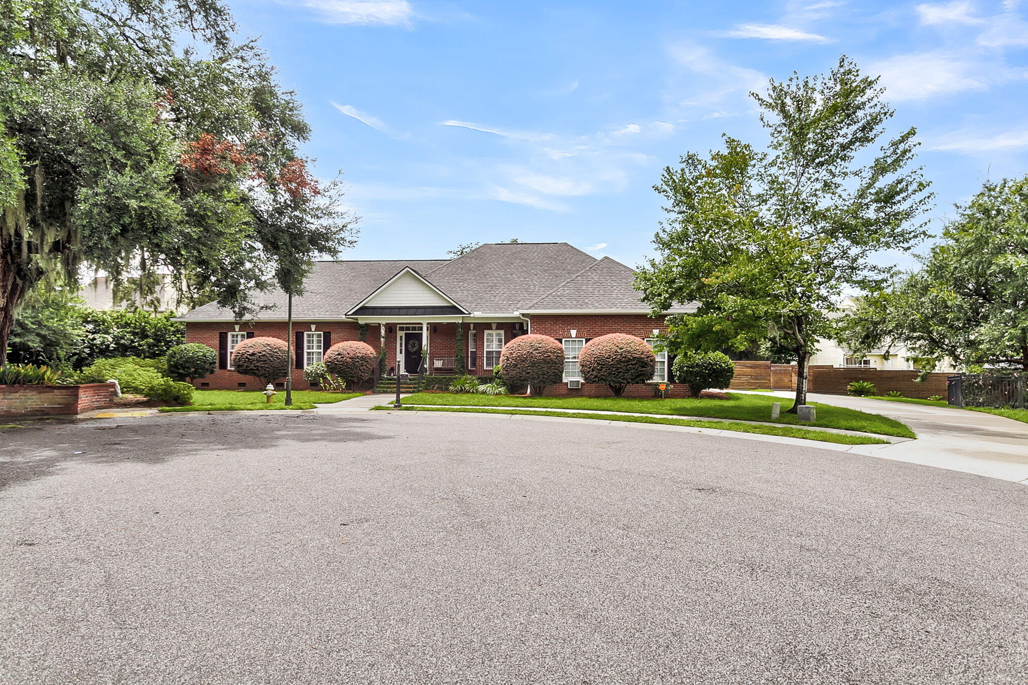 5049 Spaniel Drive
