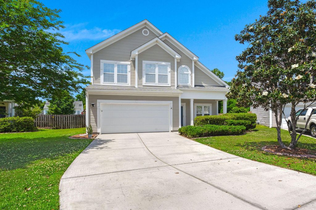 Photo of 111 Tandil Court, Summerville, SC 29483 (MLS # 26013645)