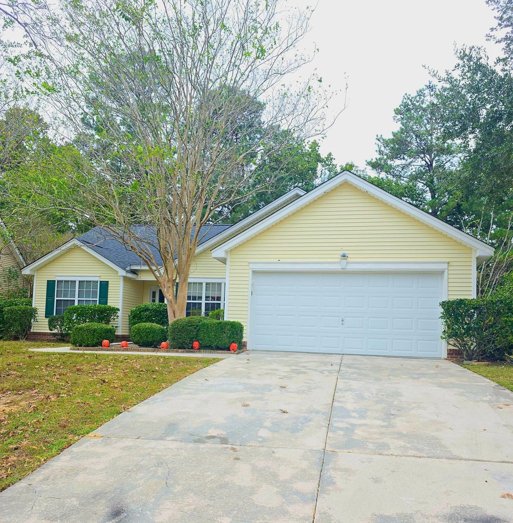 Photo of 2031 Azalee Lane, Summerville, SC 29483 (MLS # 25028960)