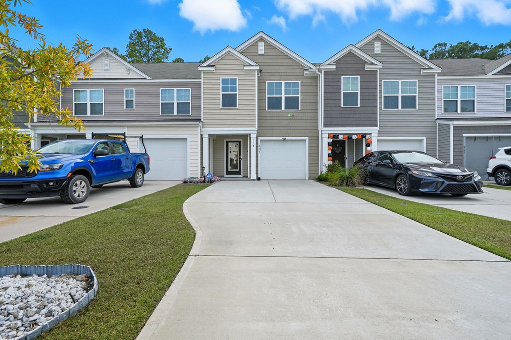 Photo of 219 Cozy Brook Court, Summerville, SC 29486 (MLS # 25025772)