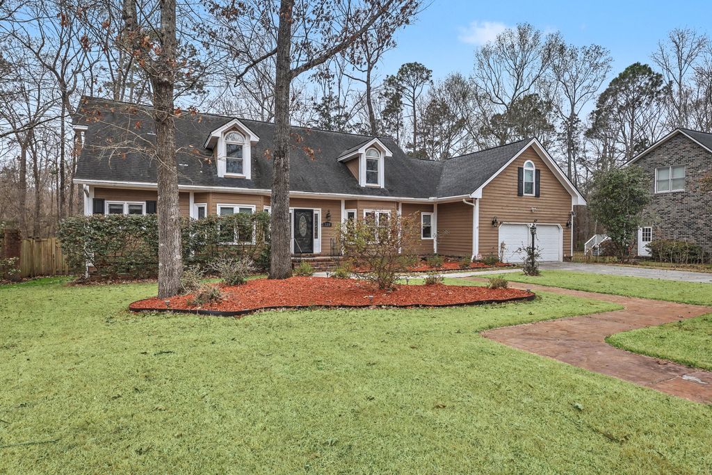 Photo of 132 Hidden Fawn Circle, Goose Creek, SC 29445 (MLS # 26005987)